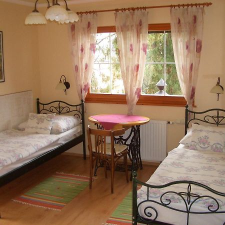 Bundi Vendeghaz Hotel Kehidakustany Ngoại thất bức ảnh