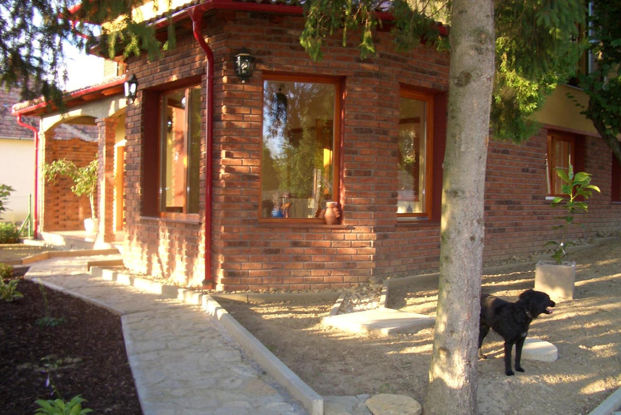 Bundi Vendeghaz Hotel Kehidakustany Ngoại thất bức ảnh